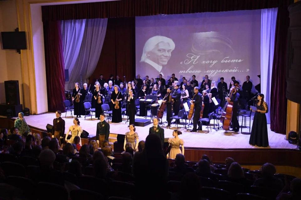 В Луганске прошел концерт в память о Дмитрии Хворостовском