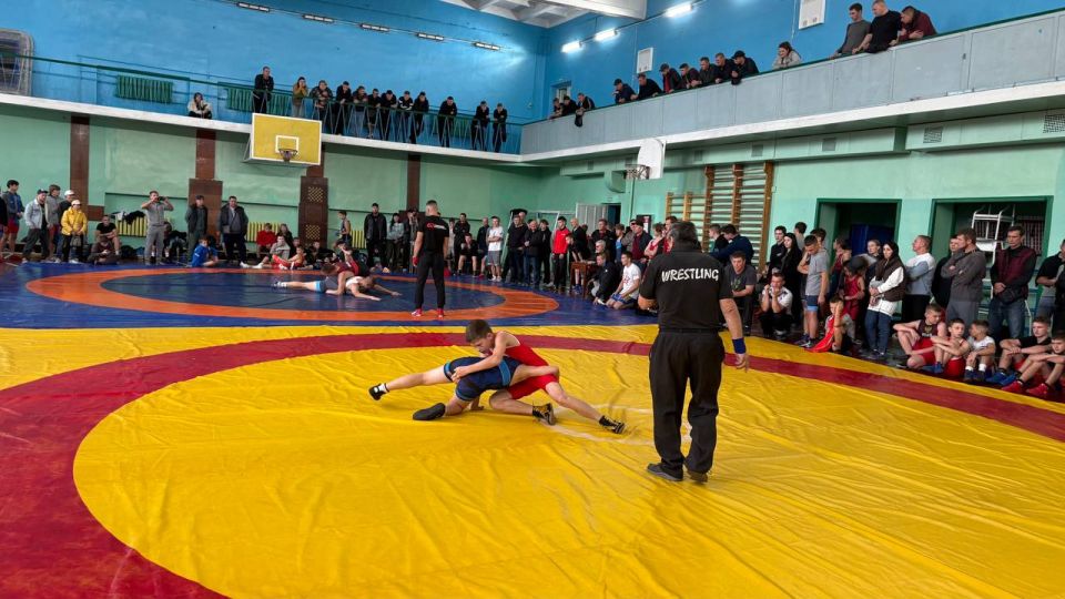 В Антраците состоялся масштабный спортивный праздник — Республиканский турнир по вольной борьбе памяти Мастера Спорта СССР Николая Михайловича Дьяченко В Антраците состоялся масштабный спортивный праздник — Республиканский турнир по вольной борьбе памяти Мастера Спорта СССР Николая Михайловича Дьяченко