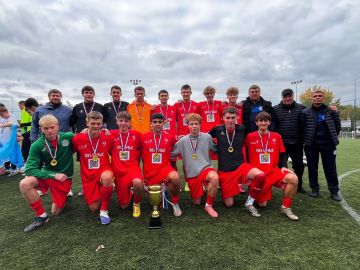 Команда футболистов ЛГУ стала победителем регионального этапа «Лига первых» среди студенческих команд возрастом до 18 лет