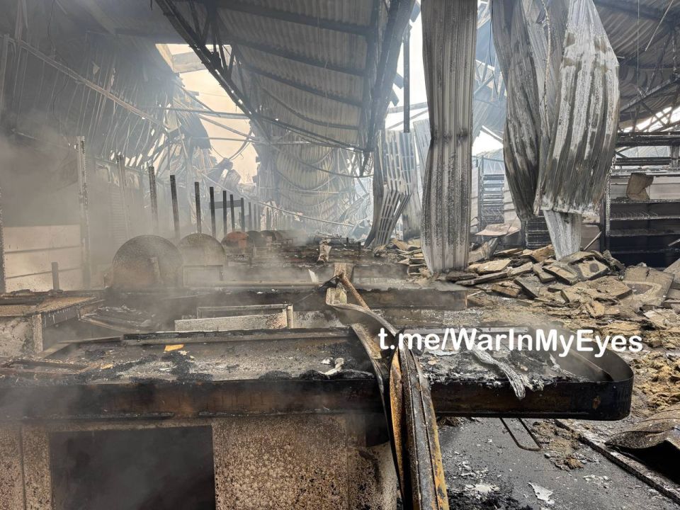 Гипермаркет «Сигма-Ленд» в Донецке после ночного удара вражеских дронов