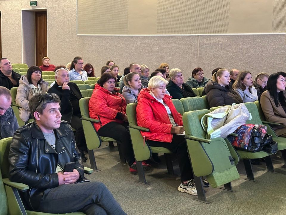 Предпринимателям Новоайдара рассказали о мерах поддержки и важных изменениях в законодательстве Предпринимателям Новоайдара рассказали о мерах поддержки и важных изменениях в законодательстве