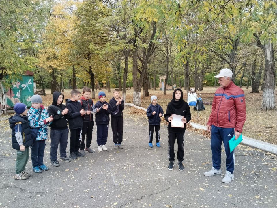 В поселке Краснодон состоялся турнир по игре в «Городки» В поселке Краснодон состоялся турнир по игре в «Городки»