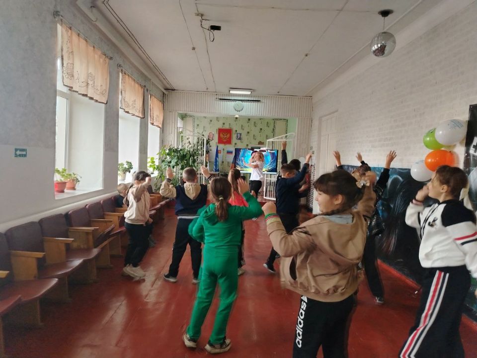 В Нагольно-Тарасовском Доме культуры состоялась конкурсно - игровая программа для детей «Когда у нас на сердце праздник» В Нагольно-Тарасовском Доме культуры состоялась конкурсно - игровая программа для детей «Когда у нас на сердце праздник»