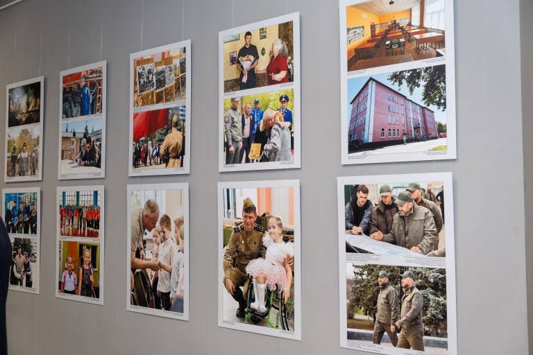 В казанском Квартале юстиции открылась фотовыставка о жизни городов Луганской Народной Республики В казанском Квартале юстиции открылась фотовыставка о жизни городов Луганской Народной Республики
