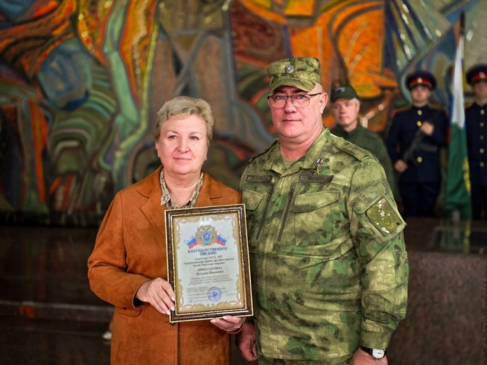 В Луганской Народной Республике курсанты и кадеты образовательных организаций Следственного комитета приняли торжественную клятву В Луганской Народной Республике курсанты и кадеты образовательных организаций Следственного комитета приняли торжественную клятву