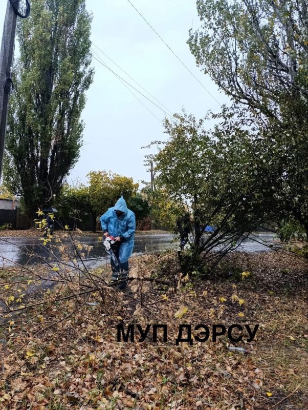 За период с 6 по 10 октября работниками МУП "ДЭРСУ" были выполнены следующие работы: За период с 6 по 10 октября работниками МУП "ДЭРСУ" были выполнены следующие работы: