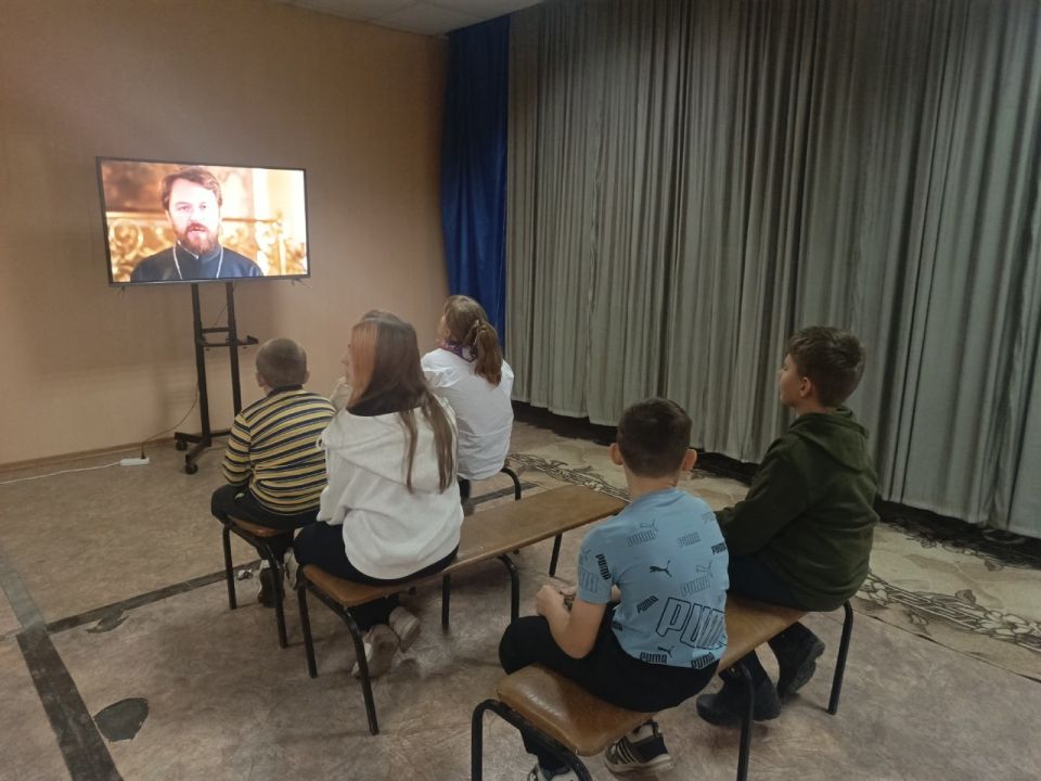В Веселотарасовском сельском клубе состоялся час народоведения «Покров день – платок надень» В Веселотарасовском сельском клубе состоялся час народоведения «Покров день – платок надень»