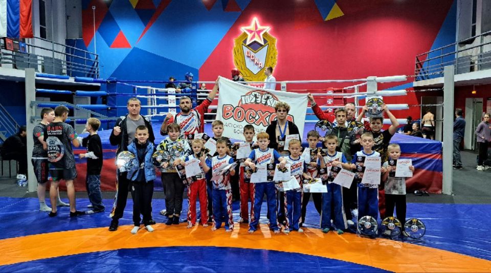 Спортсмены Лутугинского спортивного клуба «Восход» показали отличный результат на соревнованиях в Волгограде Спортсмены Лутугинского спортивного клуба «Восход» показали отличный результат на соревнованиях в Волгограде