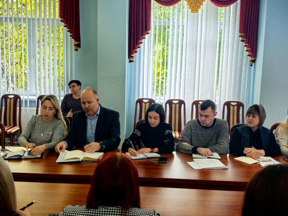 Сергей Козенко: Сегодня провел расширенное аппаратное совещание с участием руководителей структурных подразделений Администрации, начальников отделов и управления по жизнеобеспечению населенных пунктов округа Сергей Козенко: Сегодня провел расширенное аппаратное совещание с участием руководителей структурных подразделений Администрации, начальников отделов и управления по жизнеобеспечению населенных пунктов округа