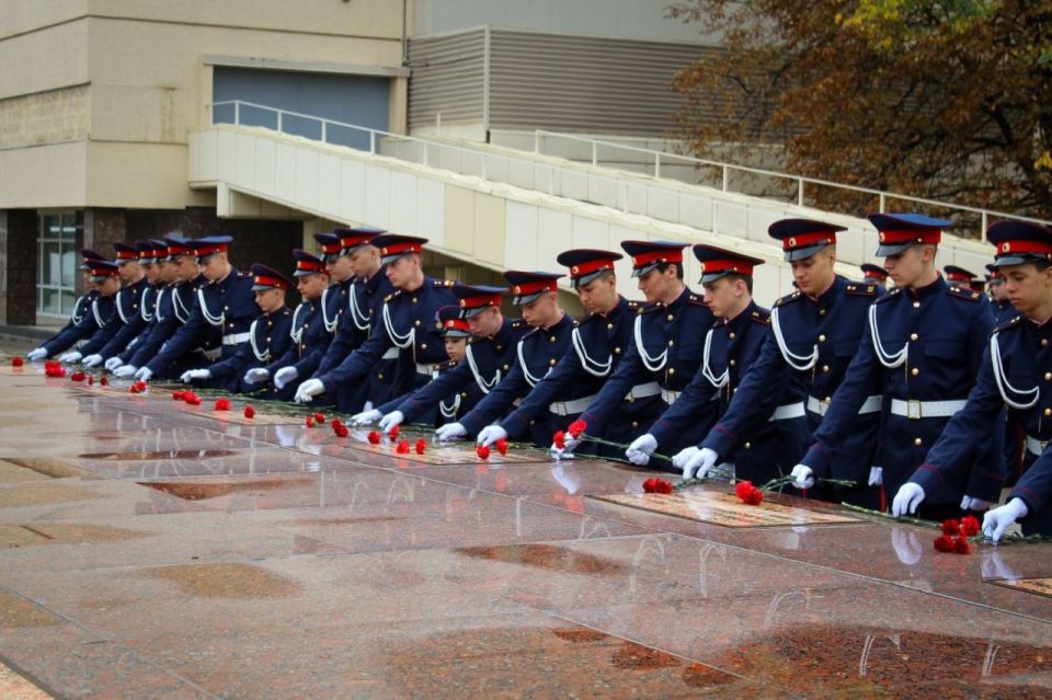 В Луганской Народной Республике курсанты и кадеты образовательных организаций Следственного комитета приняли торжественную клятву В Луганской Народной Республике курсанты и кадеты образовательных организаций Следственного комитета приняли торжественную клятву