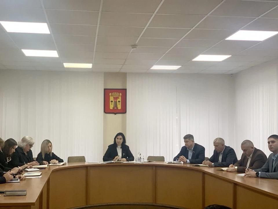 Жители Луганска мешают коммунальщикам подготовиться к отопительному сезону