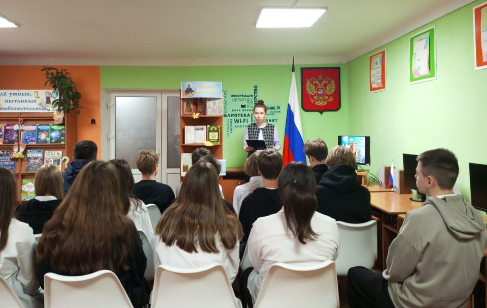 В преддверии православного праздника Покрова Пресвятой Богородицы в центральной библиотеке состоялся час русской традиции «Октябрь-батюшка настал, Покров-праздник заиграл» В преддверии православного праздника Покрова Пресвятой Богородицы в центральной библиотеке состоялся час русской традиции «Октябрь-батюшка настал, Покров-праздник заиграл»