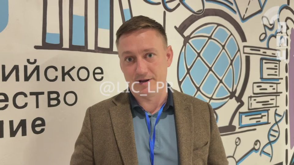 Фестиваль цифрового искусства «Новороссия: вчера, сегодня, завтра» собрал в Доме молодежи Луганска свыше 100 молодых участников