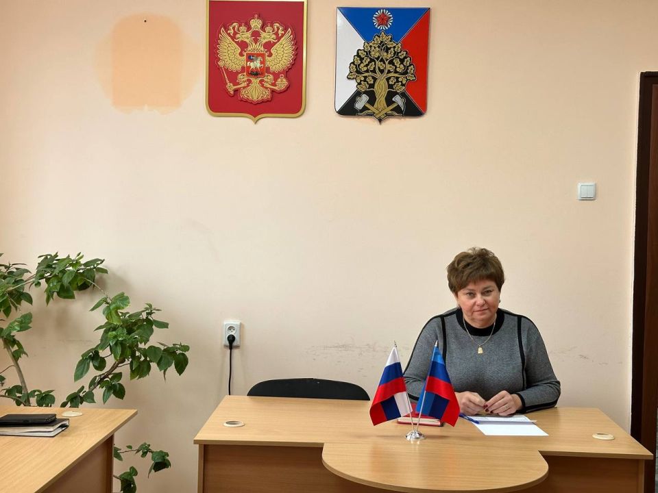 Открытый диалог и оперативное решение: в Ровеньках состоялся прием граждан Открытый диалог и оперативное решение: в Ровеньках состоялся прием граждан