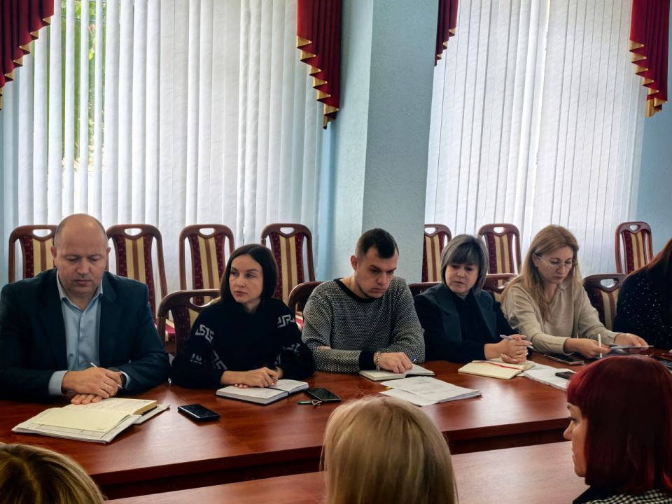 Сергей Козенко: Сегодня провел расширенное аппаратное совещание с участием руководителей структурных подразделений Администрации, начальников отделов и управления по жизнеобеспечению населенных пунктов округа Сергей Козенко: Сегодня провел расширенное аппаратное совещание с участием руководителей структурных подразделений Администрации, начальников отделов и управления по жизнеобеспечению населенных пунктов округа