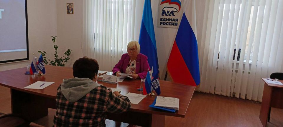 В рамках приема граждан депутаты продолжают решать актуальные вопросы жителей республики В рамках приема граждан депутаты продолжают решать актуальные вопросы жителей республики