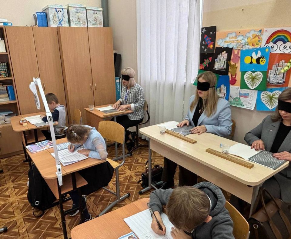 Инна Швенк: В преддверии Международного дня белой трости посетила ГУ «Республиканский учебно-реабилитационный центр» Инна Швенк: В преддверии Международного дня белой трости посетила ГУ «Республиканский учебно-реабилитационный центр»