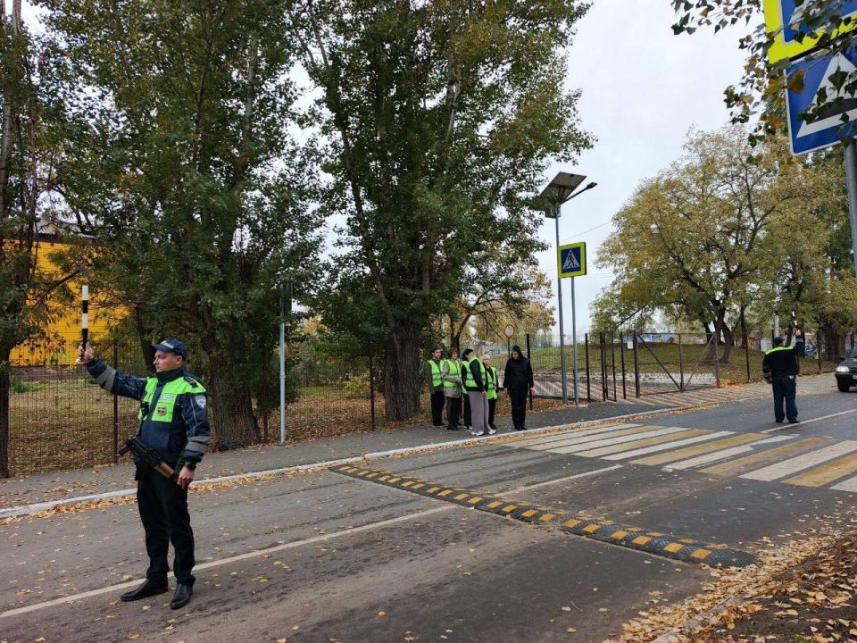 В Станично-Луганской гимназии состоялось увлекательное занятие с «Лабораторией безопасности» В Станично-Луганской гимназии состоялось увлекательное занятие с «Лабораторией безопасности»