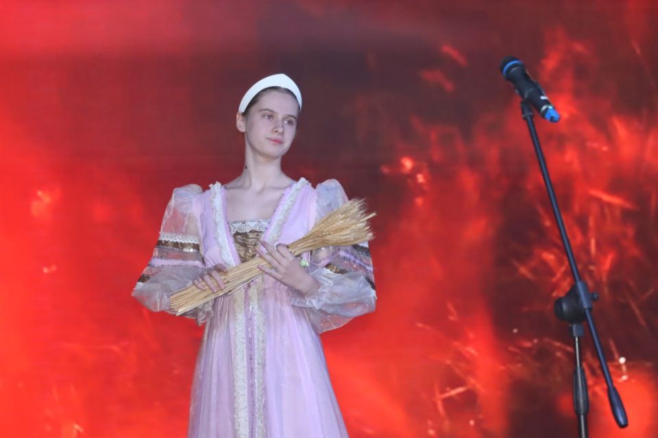 В городском Дворце культуры прошли торжественные мероприятия, приуроченные к Дню казачества ЛНР и Покровам Пресвятой Богородицы В городском Дворце культуры прошли торжественные мероприятия, приуроченные к Дню казачества ЛНР и Покровам Пресвятой Богородицы