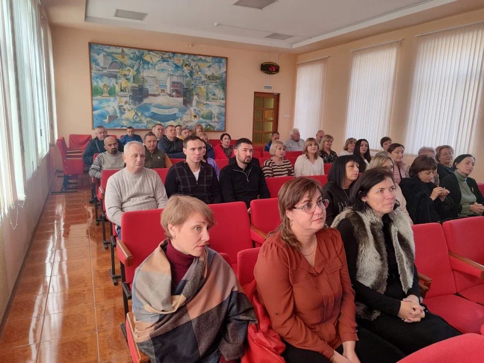 «Сила стандарта – основа качества и доверия»: торжественное мероприятие в Луганском ЦСМ «Сила стандарта – основа качества и доверия»: торжественное мероприятие в Луганском ЦСМ