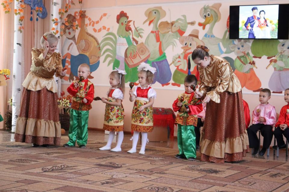 В «Росинке» прошли казачьи эстафеты В «Росинке» прошли казачьи эстафеты