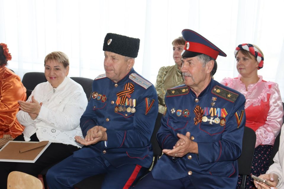 В «Росинке» прошли казачьи эстафеты В «Росинке» прошли казачьи эстафеты