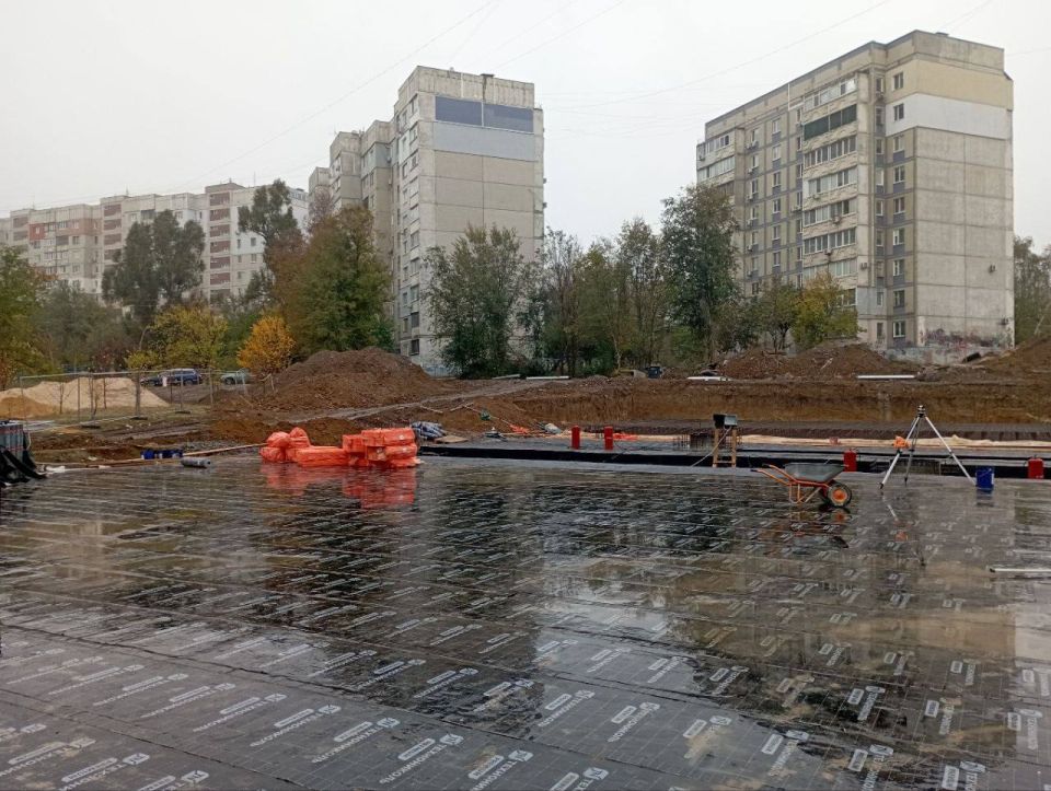 Строители приступили к возведению бассейна в квартале Ольховский Строители приступили к возведению бассейна в квартале Ольховский