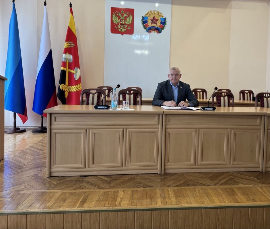 Владимир Шавлай: Состоялось совместное заседание постоянных комиссий по бюджетной, финансовой, налоговой и имущественной политике и по правовой политике и связям с общественностью