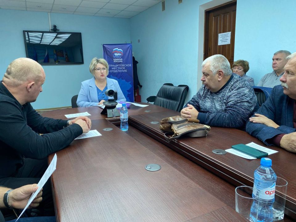 В Совете Антрацитовского муниципального округа обсудили ключевые вопросы предстоящего заседания В Совете Антрацитовского муниципального округа обсудили ключевые вопросы предстоящего заседания