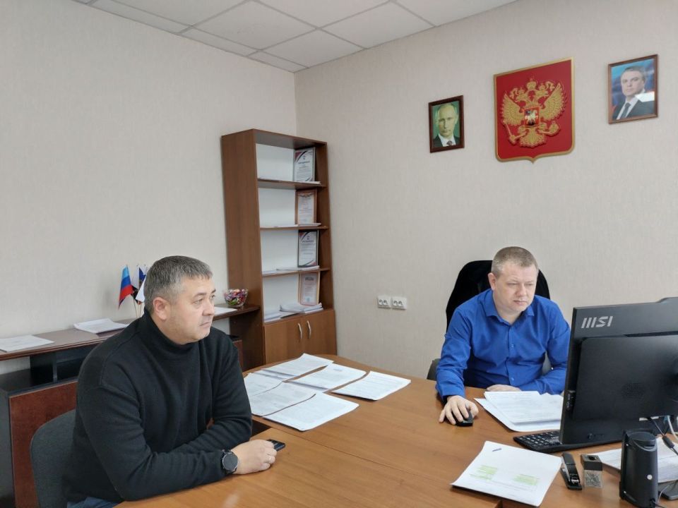 Сегодня заместитель Главы городского округа город Ровеньки Дмитрий Игошин вместе с представителем Республики Коми приняли участие в заседании Штаба по вопросам восстановления социально-значимых объектов на территории ЛНР Сегодня заместитель Главы городского округа город Ровеньки Дмитрий Игошин вместе с представителем Республики Коми приняли участие в заседании Штаба по вопросам восстановления социально-значимых объектов на территории ЛНР
