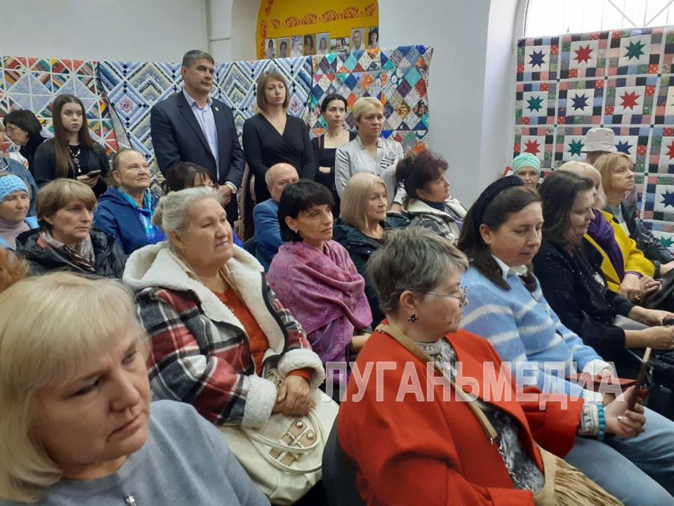 В Луганске состоялась республиканская выставка «Осенняя ярмарка чудес»