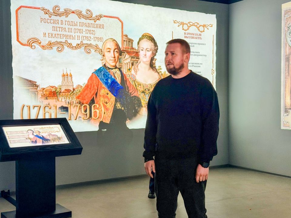 Денис Мирошниченко встретился с учащимися класса РВИО Луганского экономико-правового лицея Денис Мирошниченко встретился с учащимися класса РВИО Луганского экономико-правового лицея