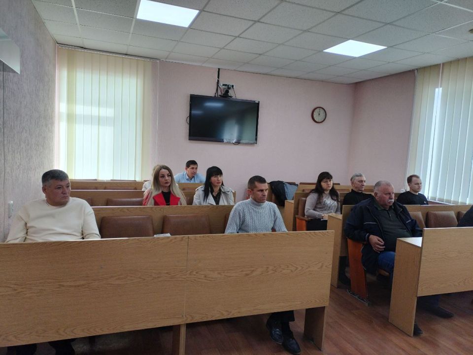 Сегодня в Администрации городского округа городд Ровеньки прошло совещание по выработке стратегии иммунизации диких плотоядных животных Сегодня в Администрации городского округа городд Ровеньки прошло совещание по выработке стратегии иммунизации диких плотоядных животных