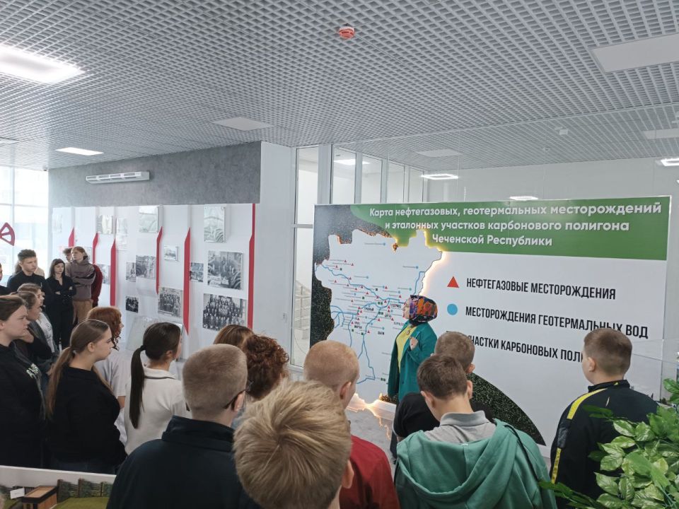 Андрей Рубанцов: Старшеклассники города Ровеньки проводят увлекательные будни, в рамках участия в профориентационном проекте «Университетские смены» в г. Грозный Андрей Рубанцов: Старшеклассники города Ровеньки проводят увлекательные будни, в рамках участия в профориентационном проекте «Университетские смены» в г. Грозный