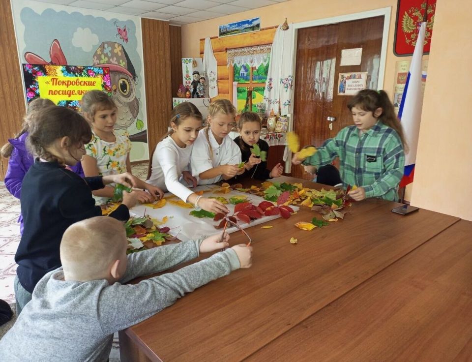 В Суходольске провели фольклорную программу для детей В Суходольске провели фольклорную программу для детей
