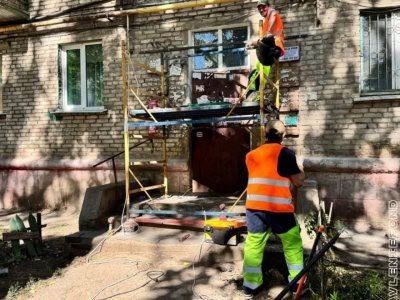 Завершается ремонт кровли на многоквартирном доме по ул. Советской Завершается ремонт кровли на многоквартирном доме по ул. Советской