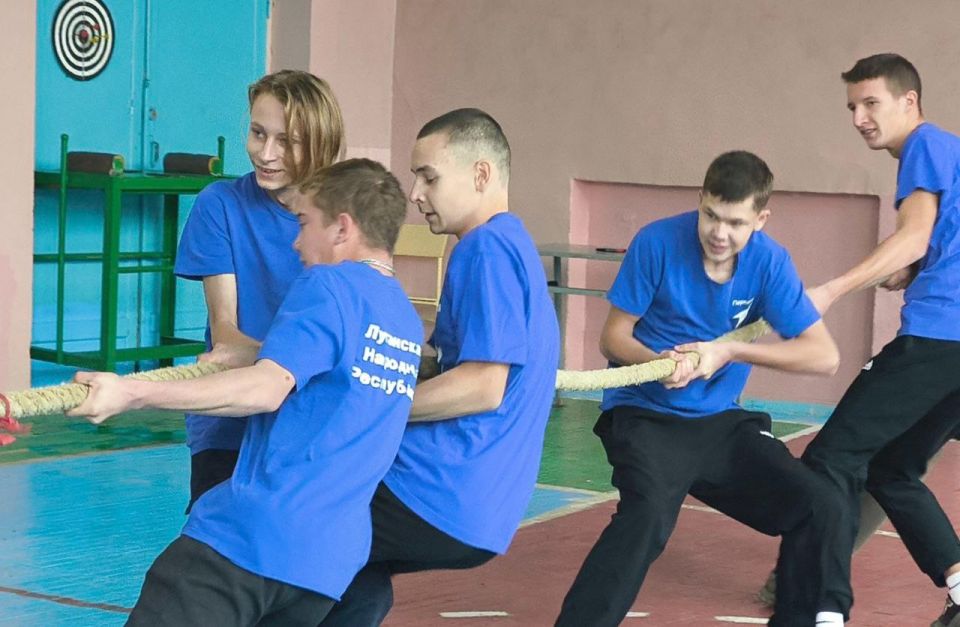 Ко дню казачества в Лутугинском колледже прошло физкультурное мероприятие Ко дню казачества в Лутугинском колледже прошло физкультурное мероприятие