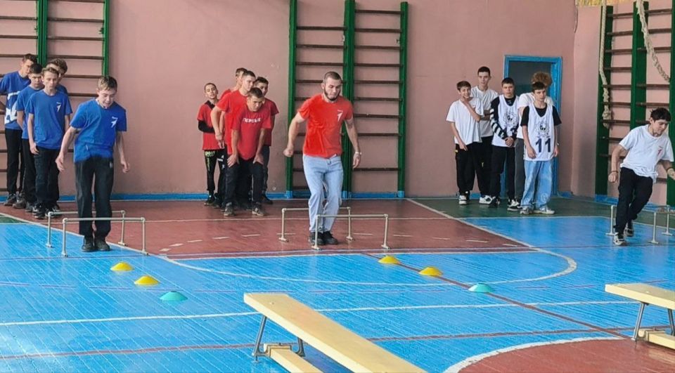 Ко дню казачества в Лутугинском колледже прошло физкультурное мероприятие Ко дню казачества в Лутугинском колледже прошло физкультурное мероприятие