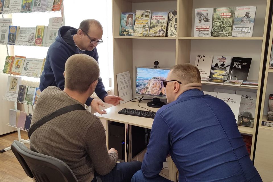 В модельной библиотеке АГЦБС прошла встреча клуба "Белая трость", посвященная Международному дню белой трости В модельной библиотеке АГЦБС прошла встреча клуба "Белая трость", посвященная Международному дню белой трости