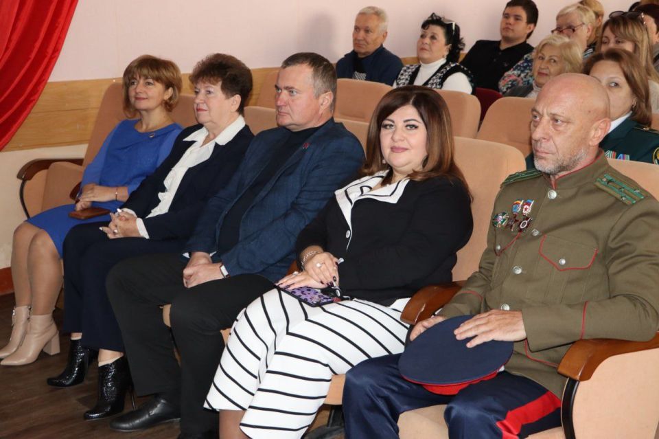 Посвящение в кадеты — новый шаг для юных стахановчан Посвящение в кадеты — новый шаг для юных стахановчан