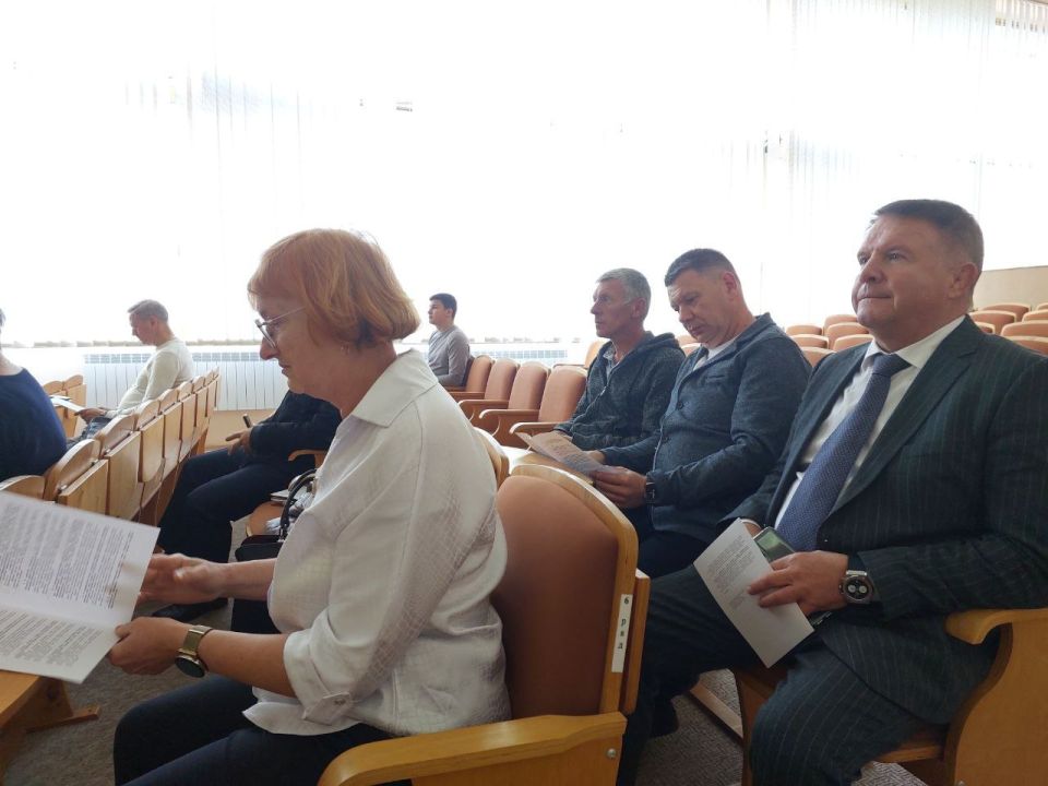 Роман Лысенко: 14 октября состоялось очередное заседание депутатов Совета городского округа, в рабочей повестке - 13 вопросов, большая часть которых имущественные Роман Лысенко: 14 октября состоялось очередное заседание депутатов Совета городского округа, в рабочей повестке - 13 вопросов, большая часть которых имущественные