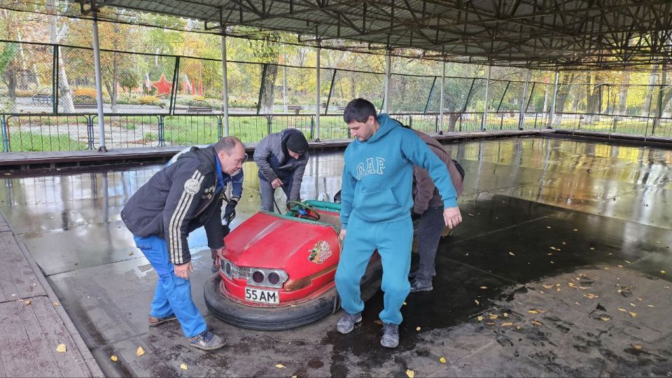 В Парке культуры и отдыха завершились работы по консервации аттракционной техники В Парке культуры и отдыха завершились работы по консервации аттракционной техники