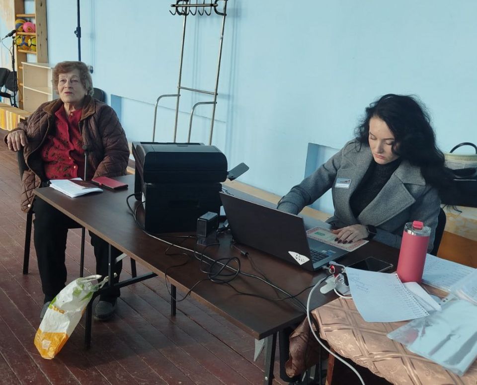 В Старобельском муниципальном округе продолжается работа по обеспечению доступности государственных услуг и социальной инфраструктуры для жителей сельских населённых пунктов В Старобельском муниципальном округе продолжается работа по обеспечению доступности государственных услуг и социальной инфраструктуры для жителей сельских населённых пунктов