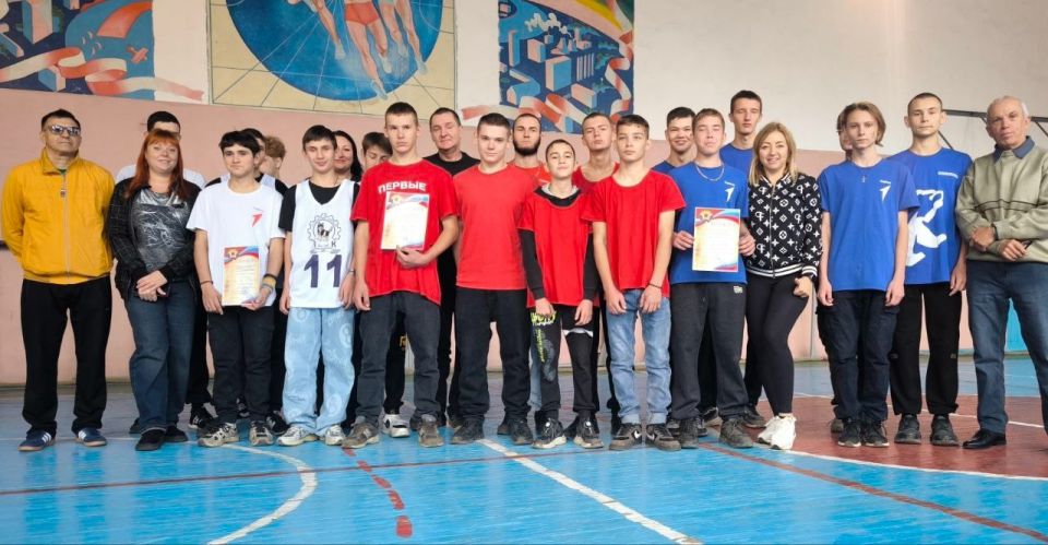 Ко дню казачества в Лутугинском колледже прошло физкультурное мероприятие Ко дню казачества в Лутугинском колледже прошло физкультурное мероприятие