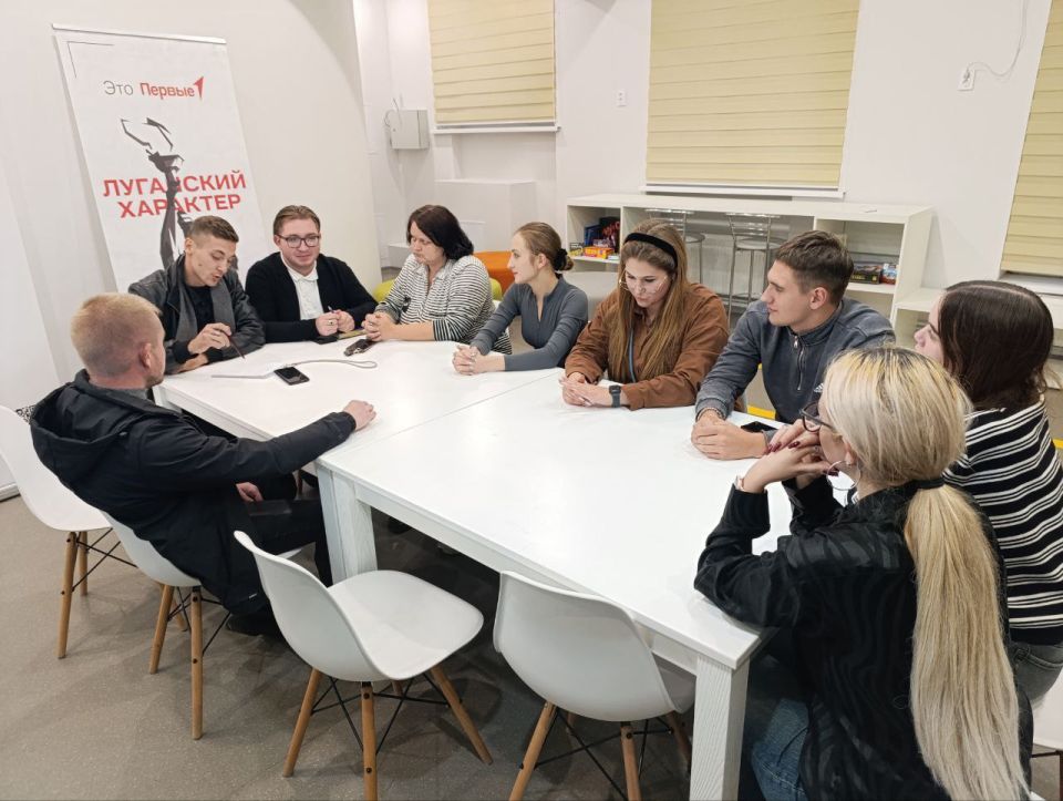 Состоялось заседание организационного комитета проекта «Краснодонский центр военно-спортивного воспитания молодежи «Альбатрос», реализуемого при поддержке Федерального агентства по делам молодежи (Росмолодёжь) Состоялось заседание организационного комитета проекта «Краснодонский центр военно-спортивного воспитания молодежи «Альбатрос», реализуемого при поддержке Федерального агентства по делам молодежи (Росмолодёжь)