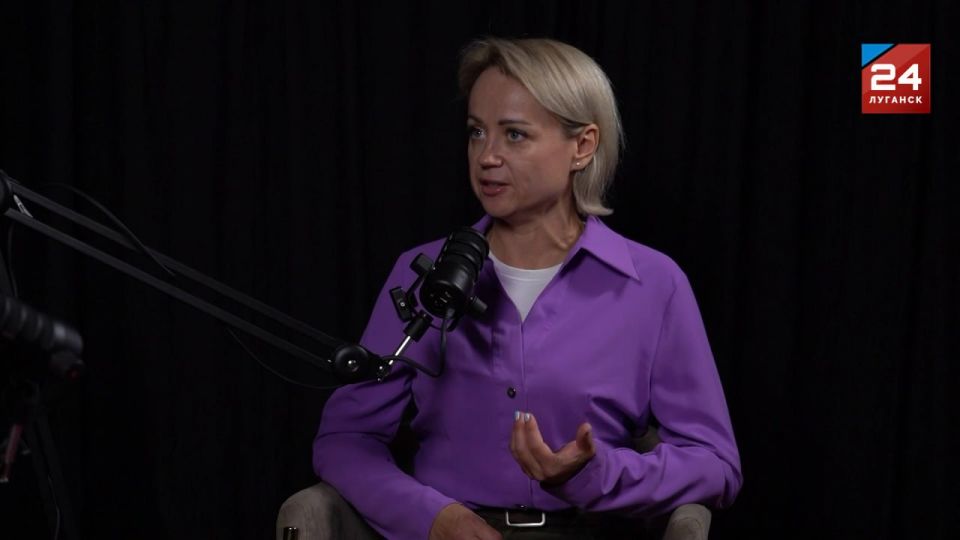«Депрессия – это не проявление слабости, а сверхмощное проявление силы» «Депрессия – это не проявление слабости, а сверхмощное проявление силы»