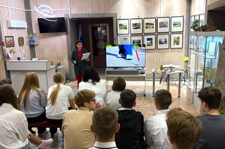 Видео-лекторий «Я вижу мир сердцем» провели в Свердловском краеведческом музее Видео-лекторий «Я вижу мир сердцем» провели в Свердловском краеведческом музее