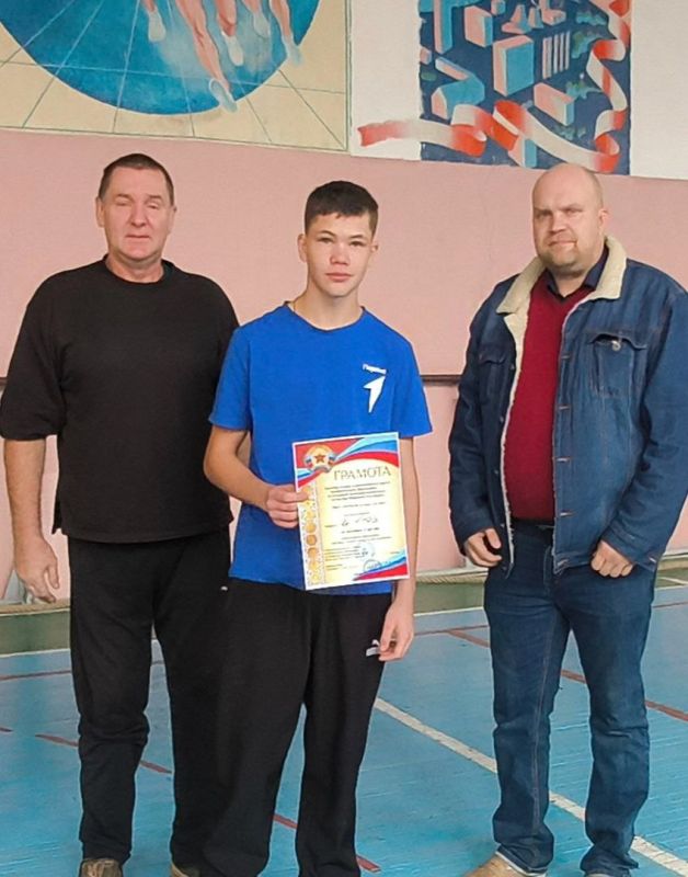 Ко дню казачества в Лутугинском колледже прошло физкультурное мероприятие Ко дню казачества в Лутугинском колледже прошло физкультурное мероприятие