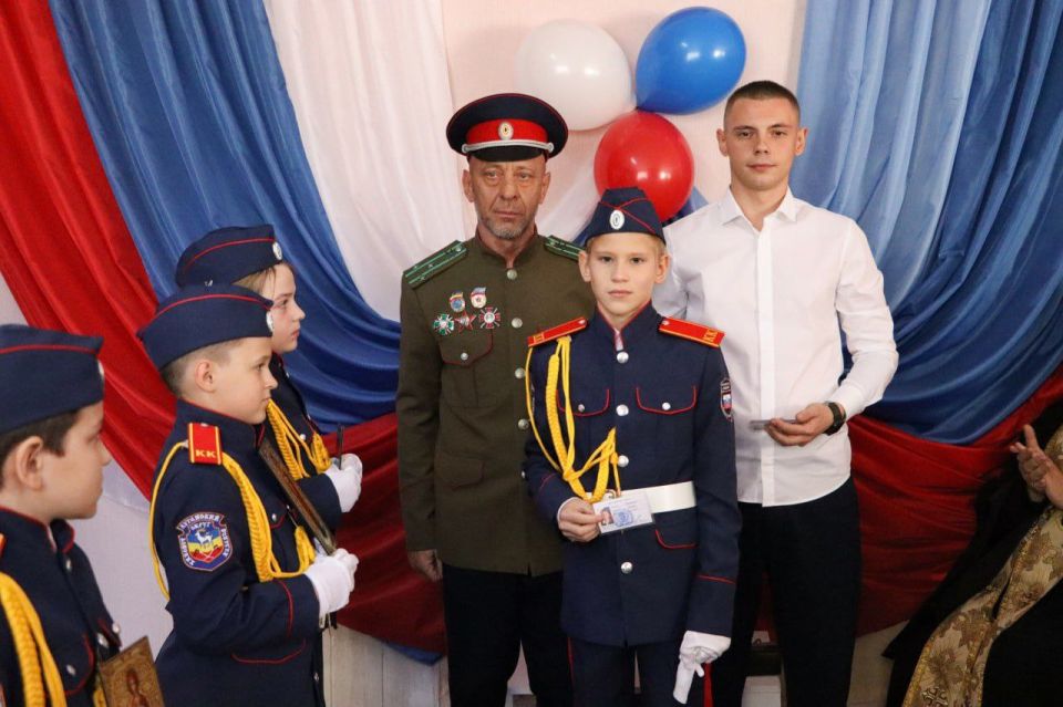 Посвящение в кадеты — новый шаг для юных стахановчан Посвящение в кадеты — новый шаг для юных стахановчан