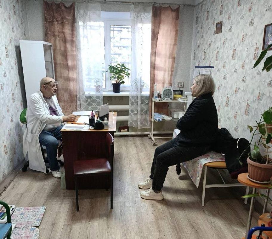 Специалисты ЛРДКБ осмотрели более 150 детей г.Красный Луч Специалисты ЛРДКБ осмотрели более 150 детей г.Красный Луч